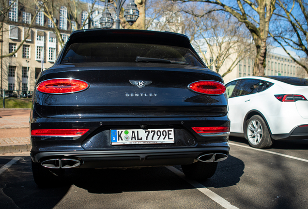 Bentley Bentayga Hybrid 2021