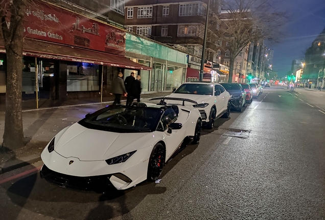 Lamborghini Huracán LP640-4 Performante Spyder