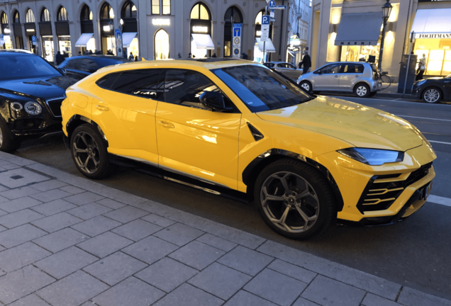 Lamborghini Urus