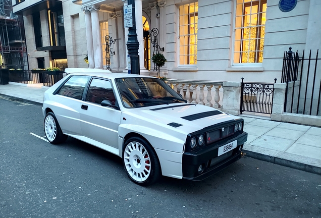 Lancia Delta Futurista