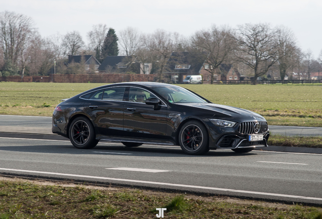 Mercedes-AMG GT 63 X290