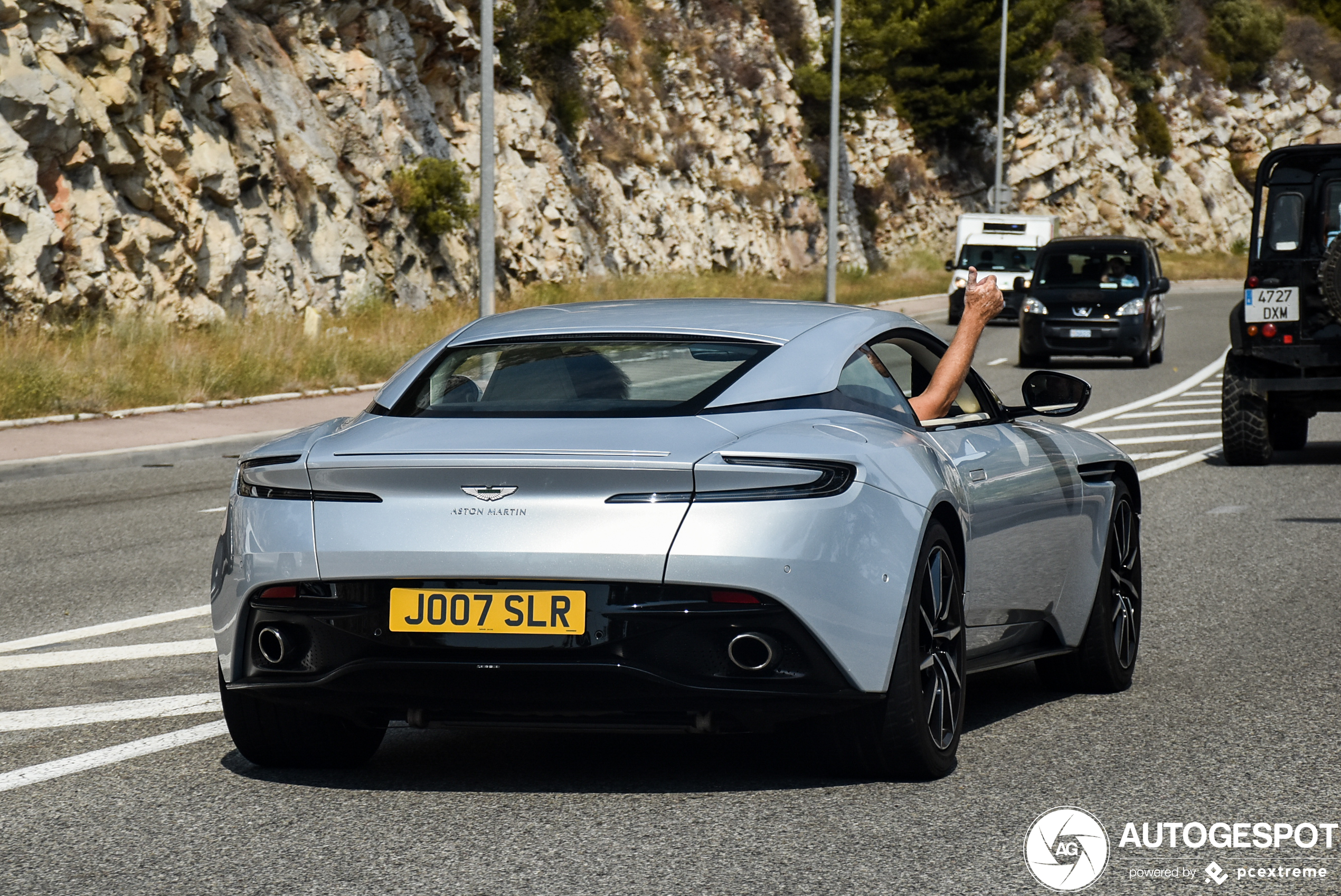 Aston Martin DB11