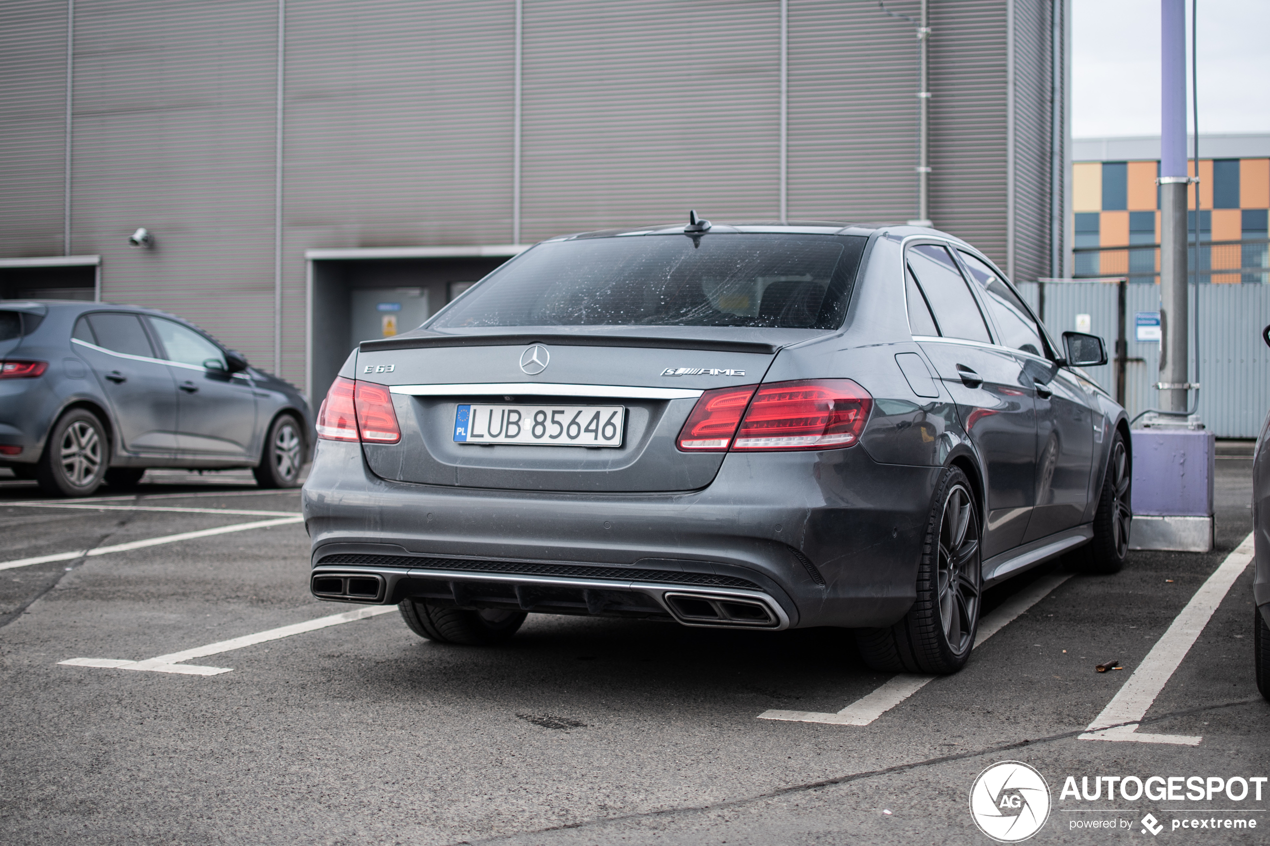 Mercedes-Benz E 63 AMG S W212