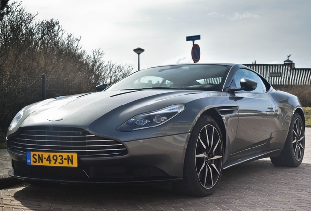 Aston Martin DB11