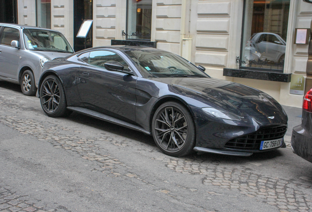 Aston Martin V8 Vantage 2018