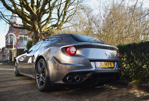 Ferrari FF