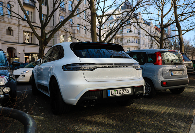 Porsche 95B Macan GTS MkIII