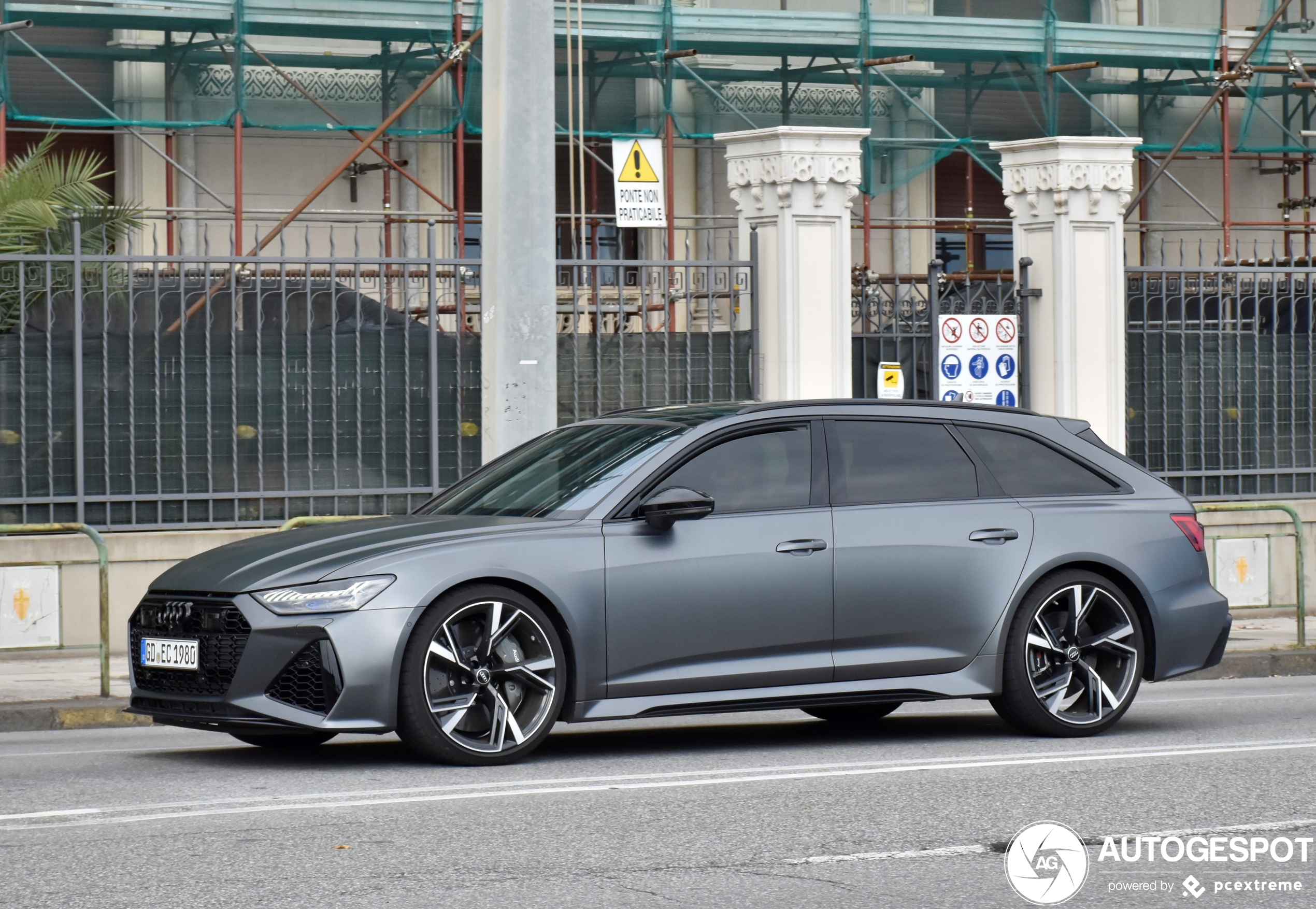 Audi RS6 Avant C8