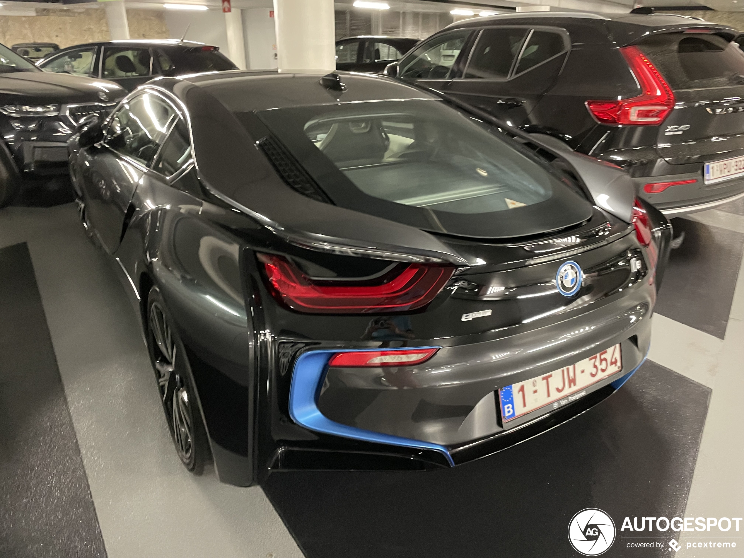 BMW i8