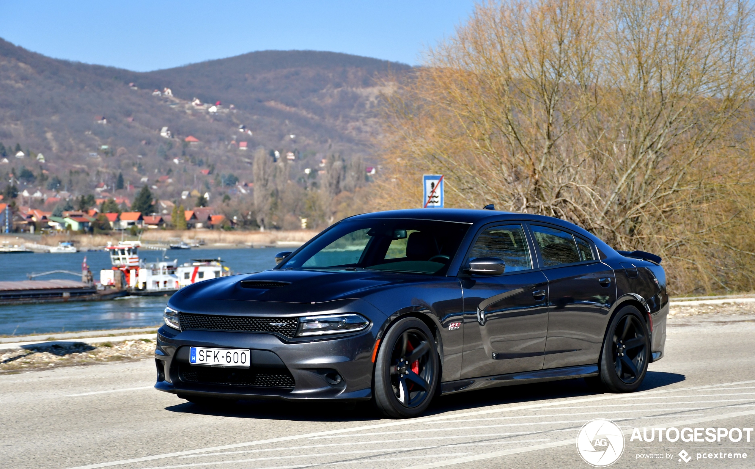 Dodge Charger SRT 392 2015