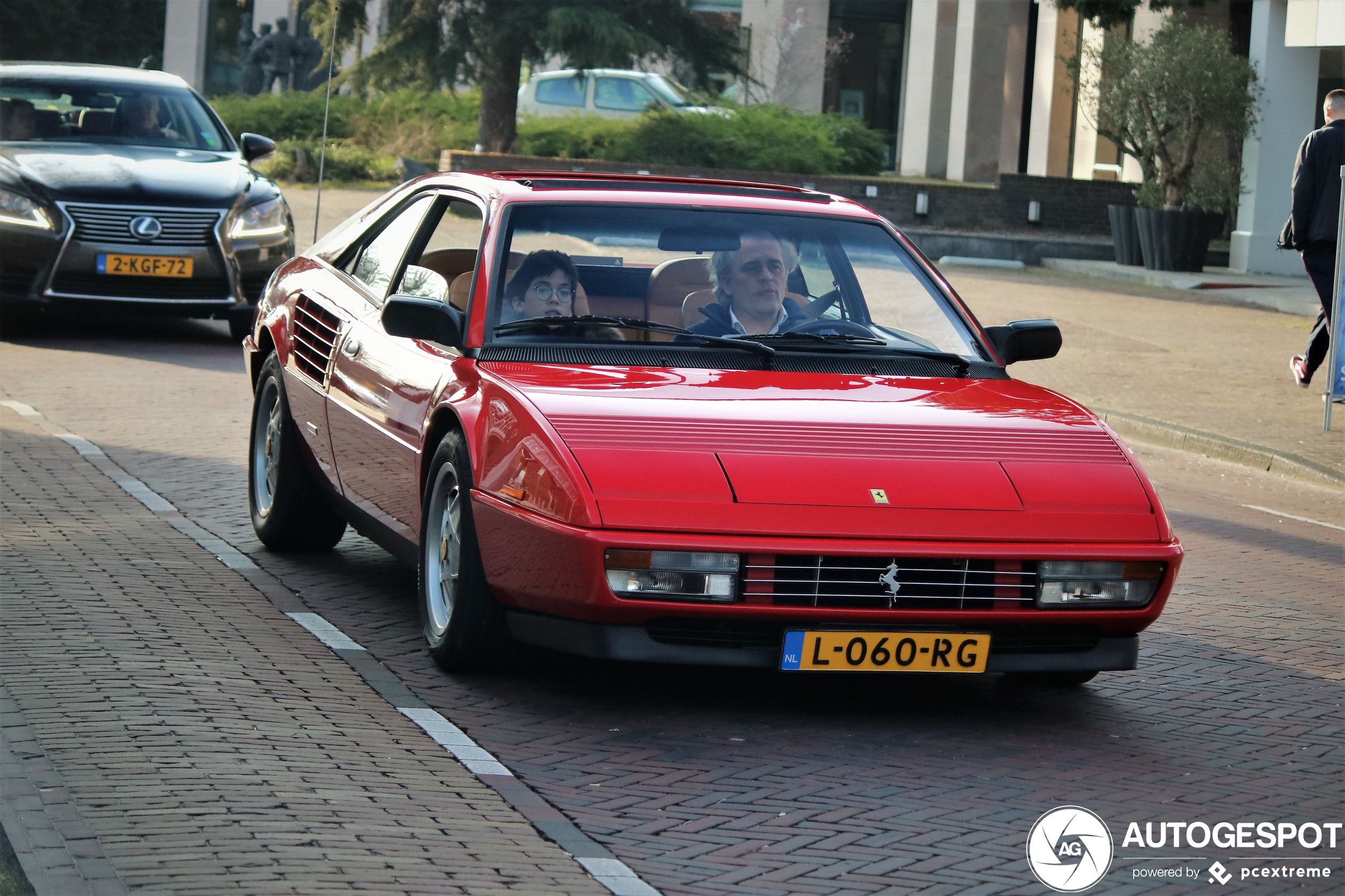 Ferrari Mondial 3.2