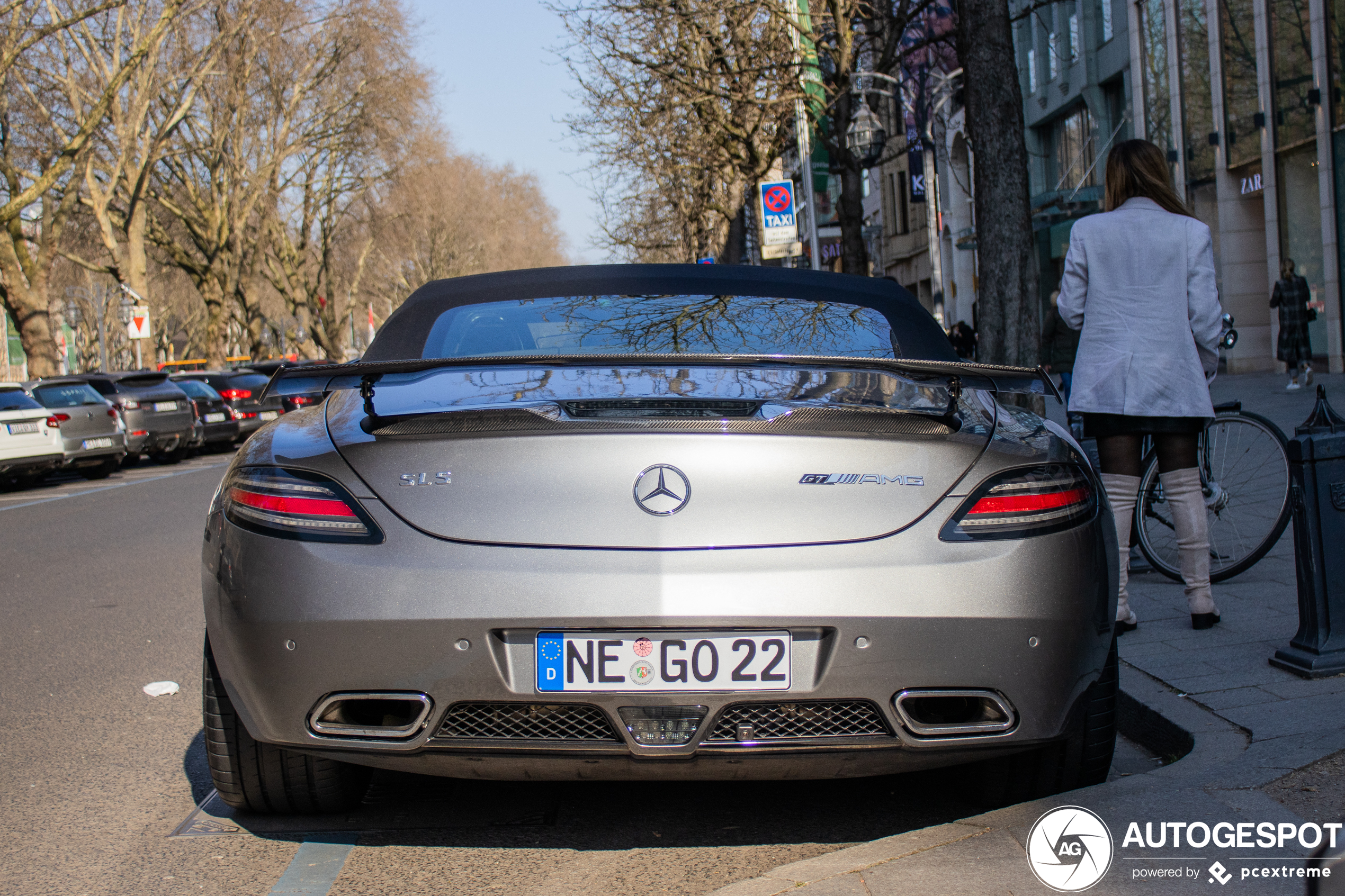 Mercedes-Benz SLS AMG GT Roadster Final Edition