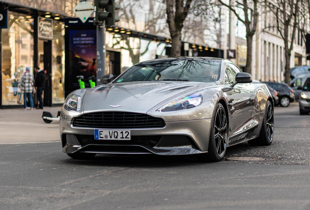 Aston Martin Vanquish 2013