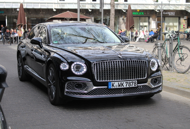 Bentley Flying Spur V8 2021