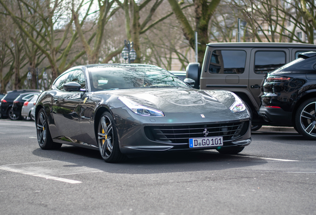 Ferrari GTC4Lusso