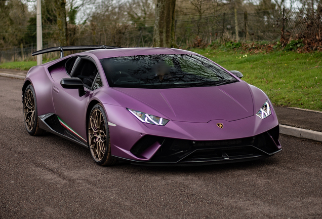 Lamborghini Huracán LP640-4 Performante