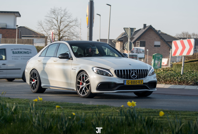 Mercedes-AMG C 63 S W205