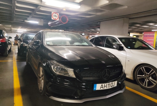 Mercedes-Benz CLA 45 AMG C117