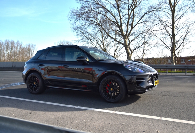 Porsche 95B Macan GTS MkII