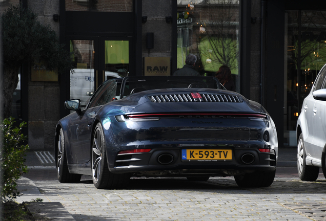 Porsche 992 Carrera 4S Cabriolet