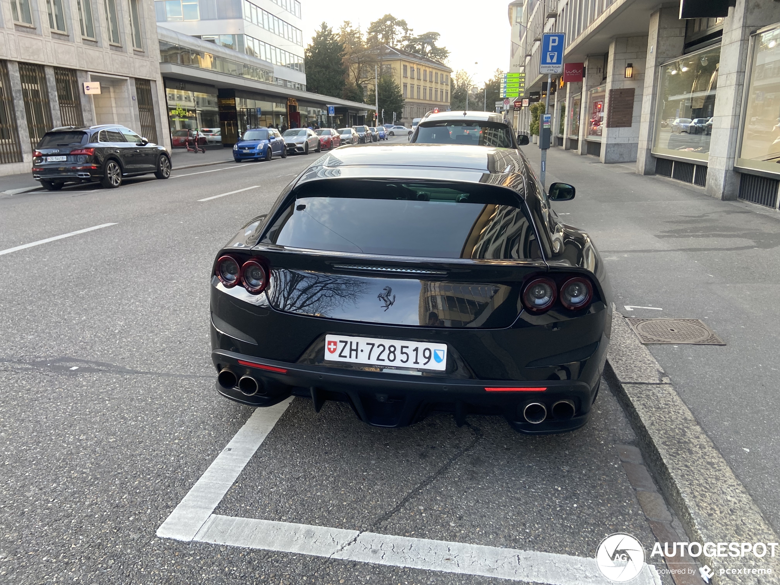 Ferrari GTC4Lusso