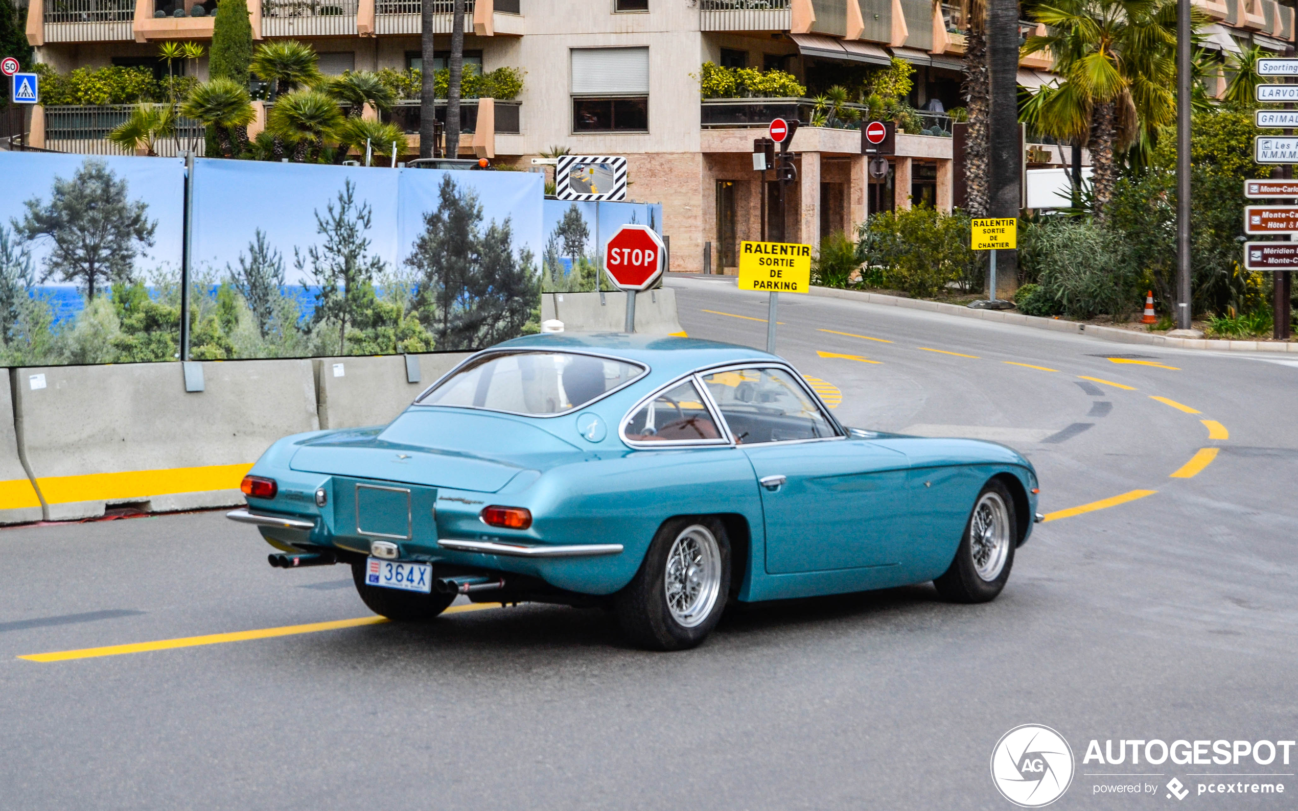 Lamborghini 400 GT 2+2