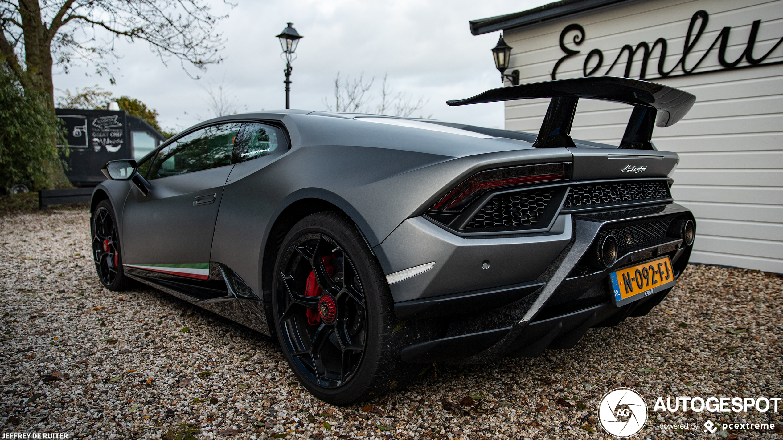 Lamborghini Huracán LP640-4 Performante