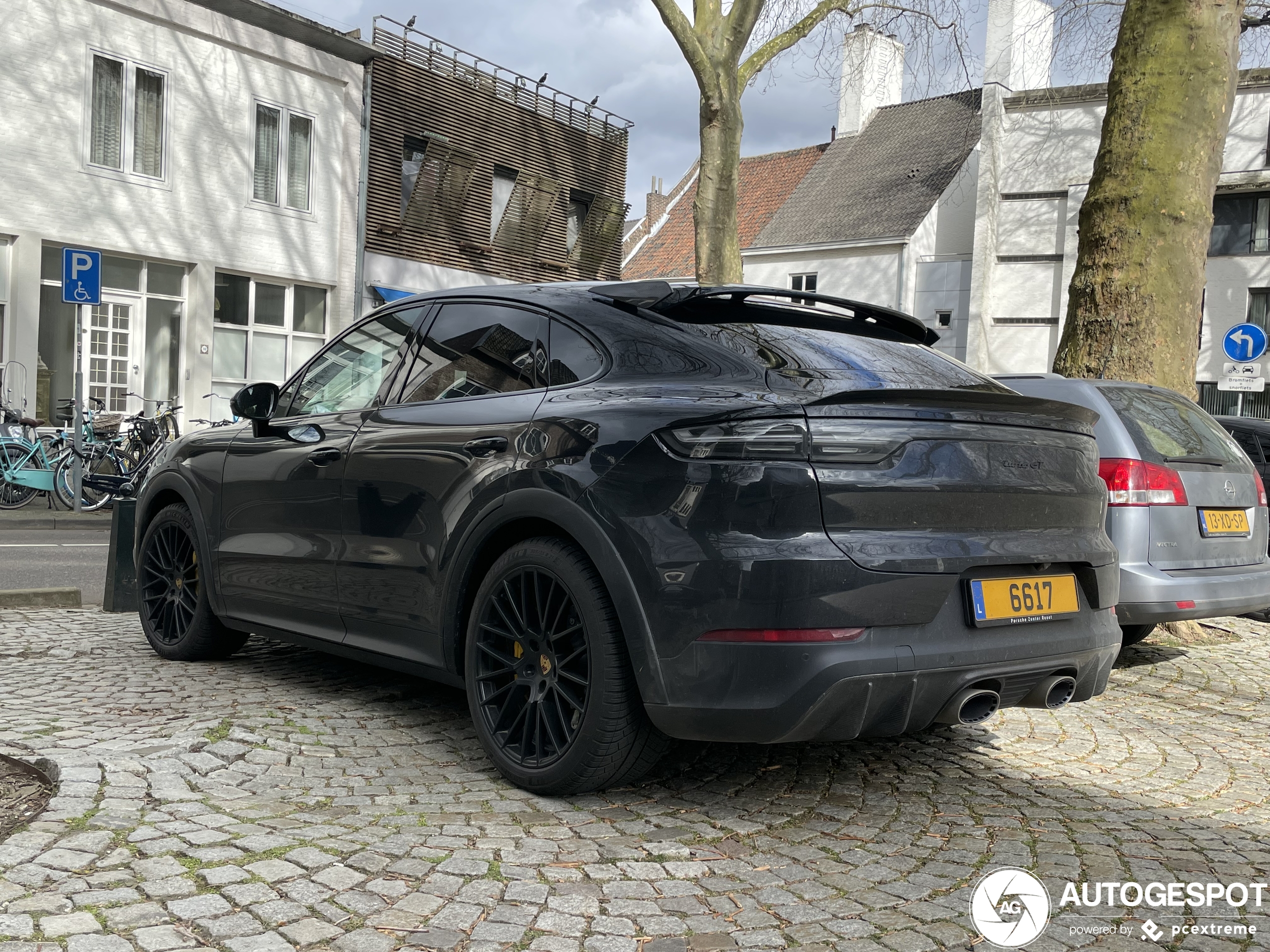 Porsche Cayenne Coupé Turbo GT