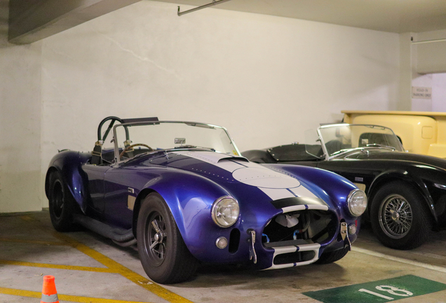 AC Cobra 427