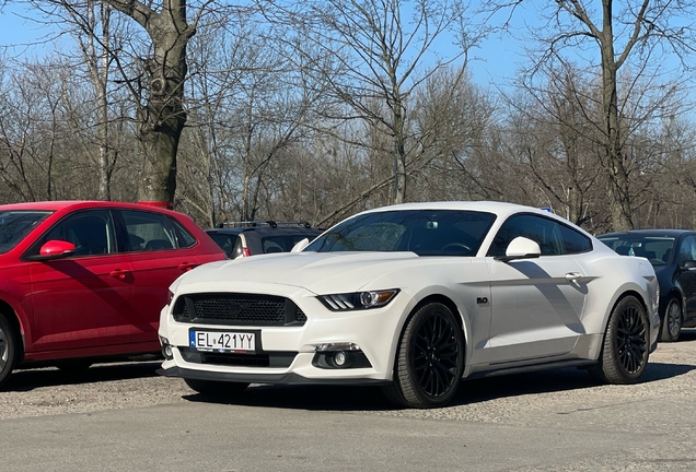 Ford Mustang GT 2015