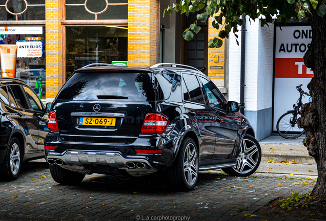 Mercedes-Benz ML 63 AMG W164 2009