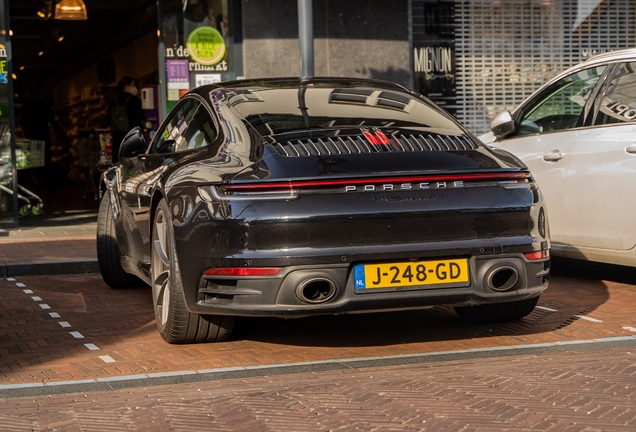 Porsche 992 Carrera 4S