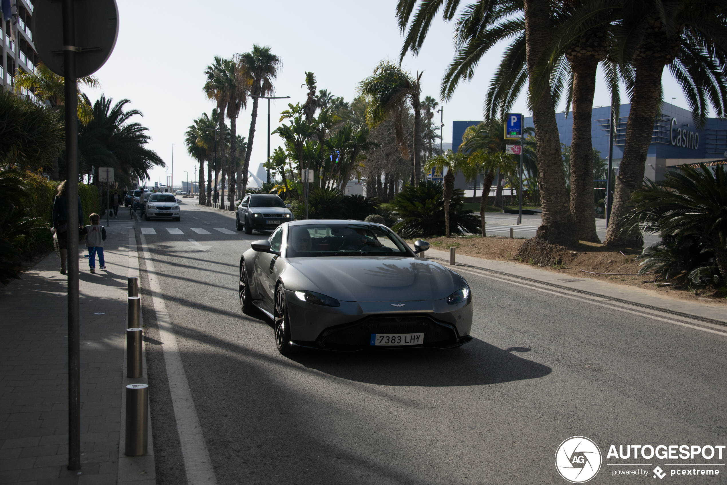 Aston Martin V8 Vantage 2018