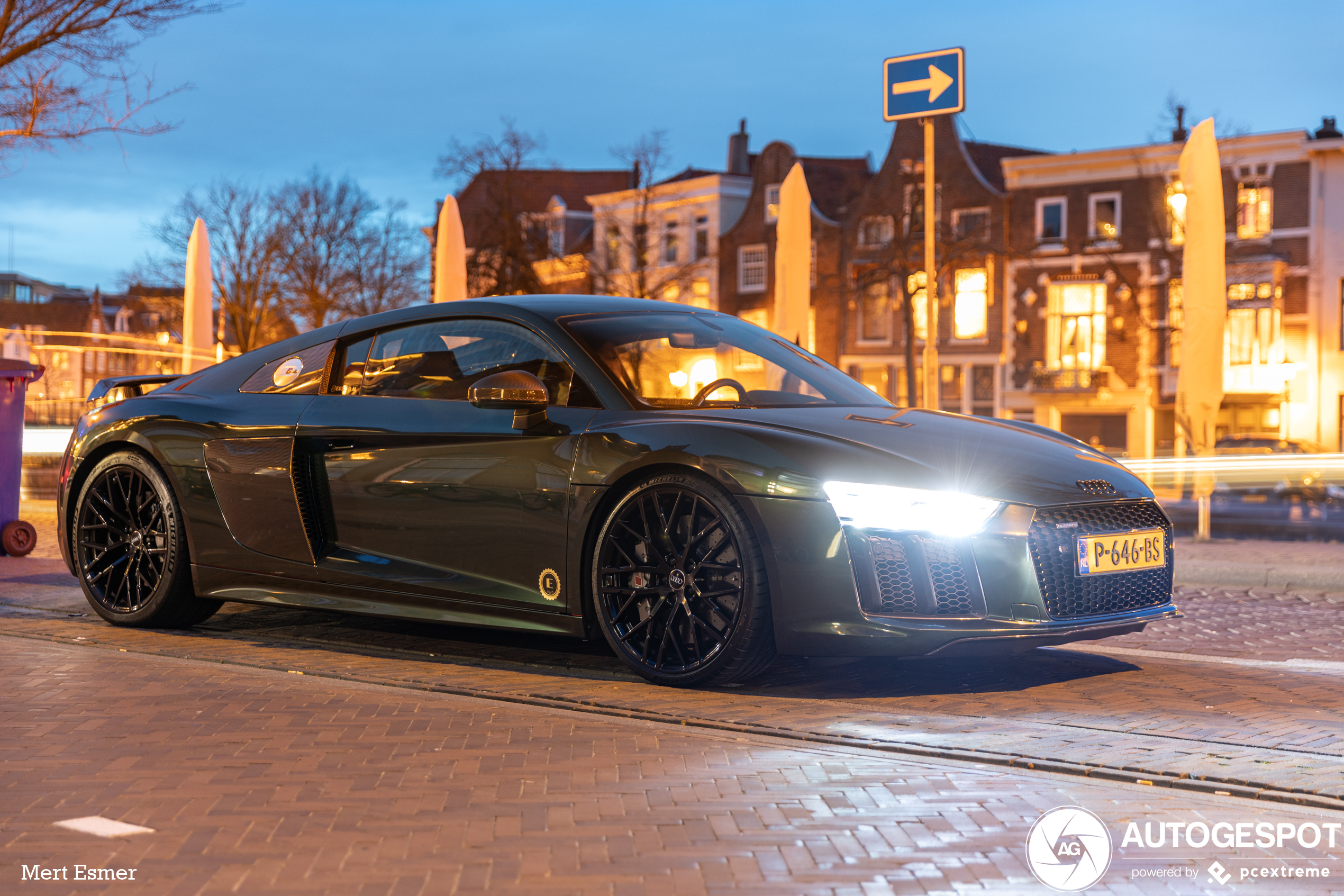 Audi R8 V10 Plus 2015