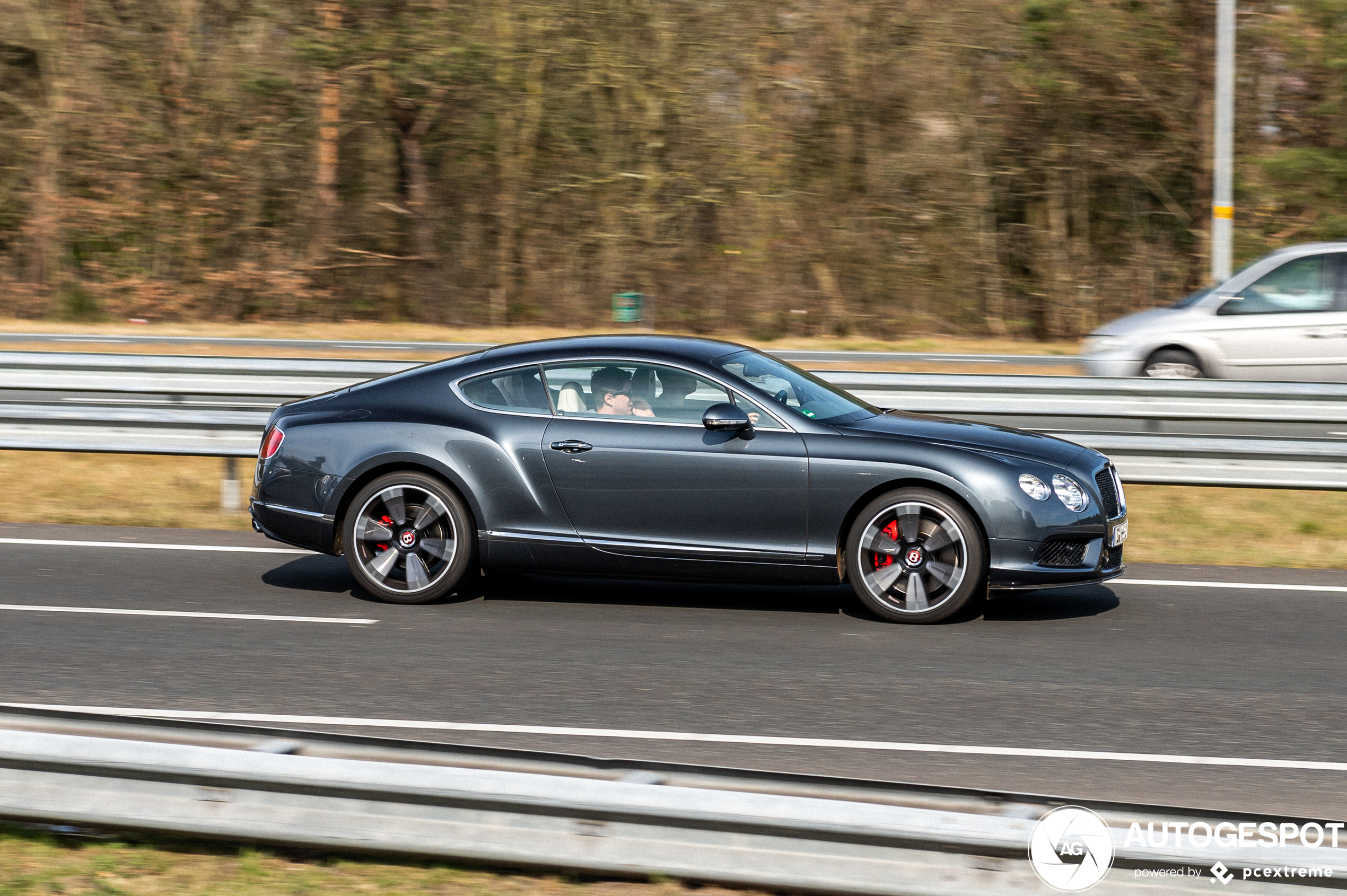 Bentley Continental GT V8