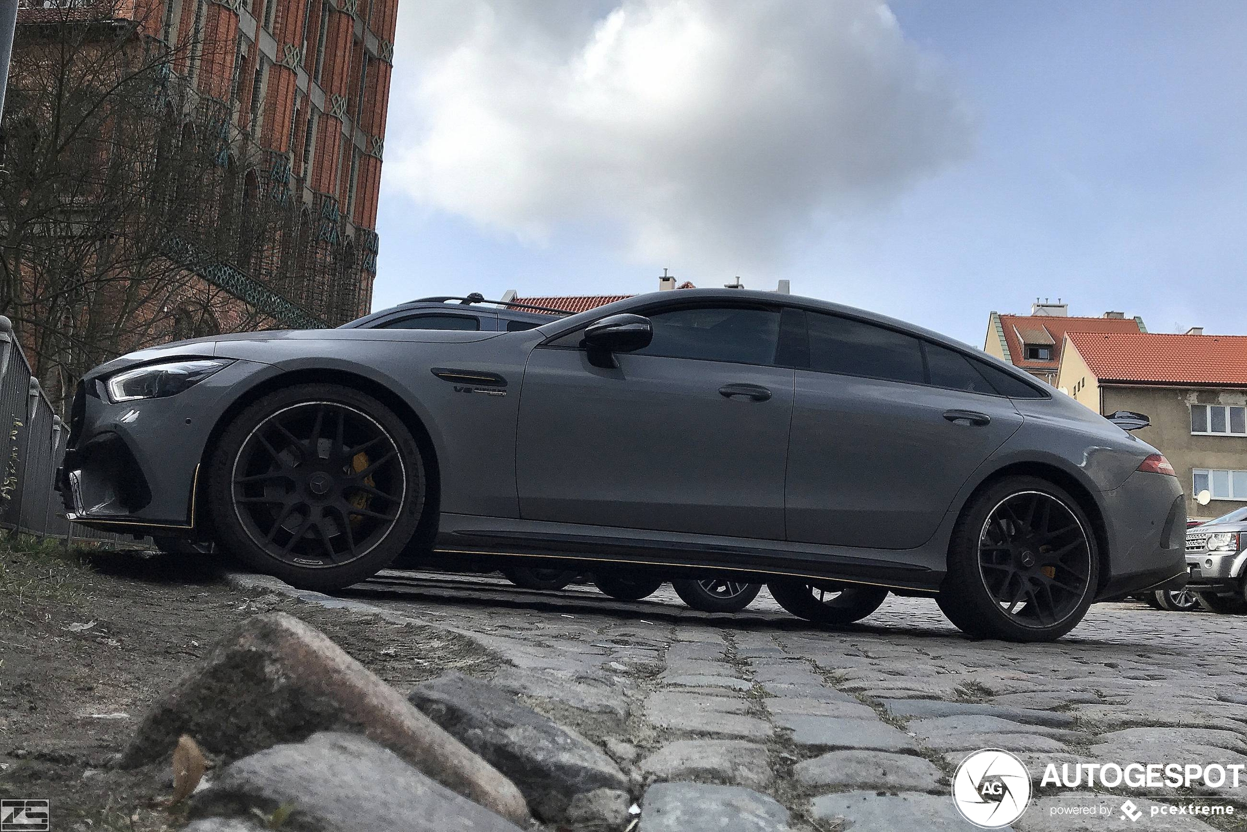 Mercedes-AMG GT 63 S X290