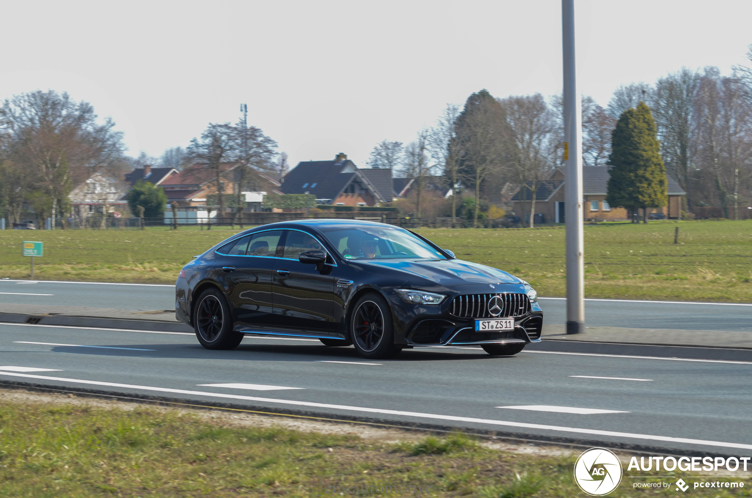 Mercedes-AMG GT 63 X290