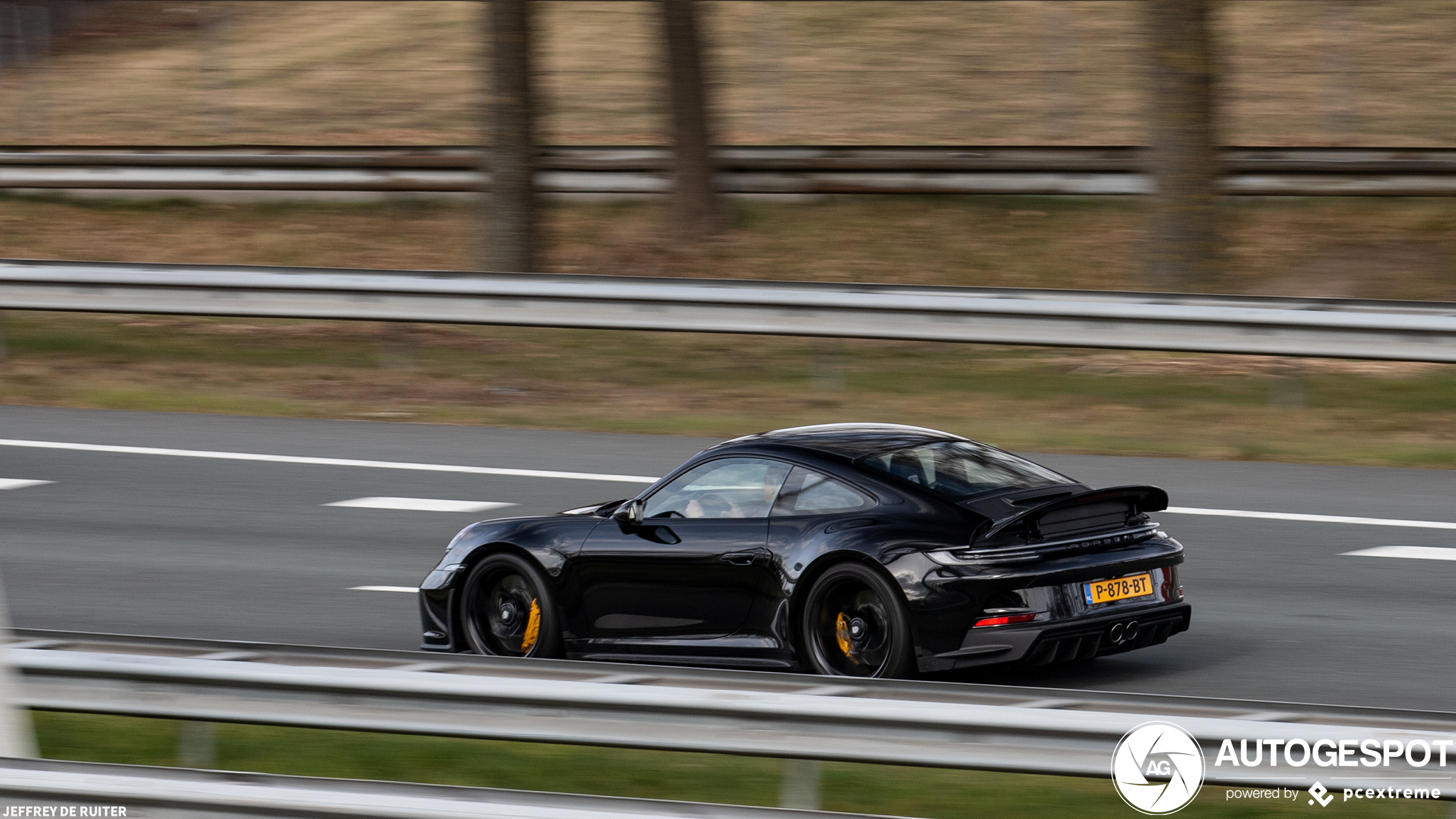 Porsche 992 GT3 Touring