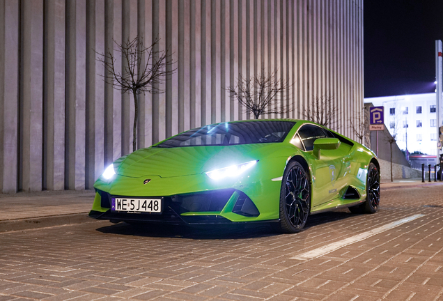 Lamborghini Huracán LP640-4 EVO