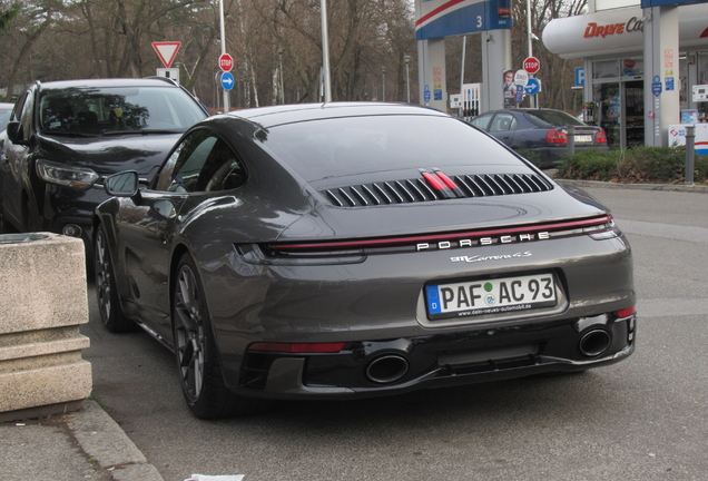 Porsche 992 Carrera 4S