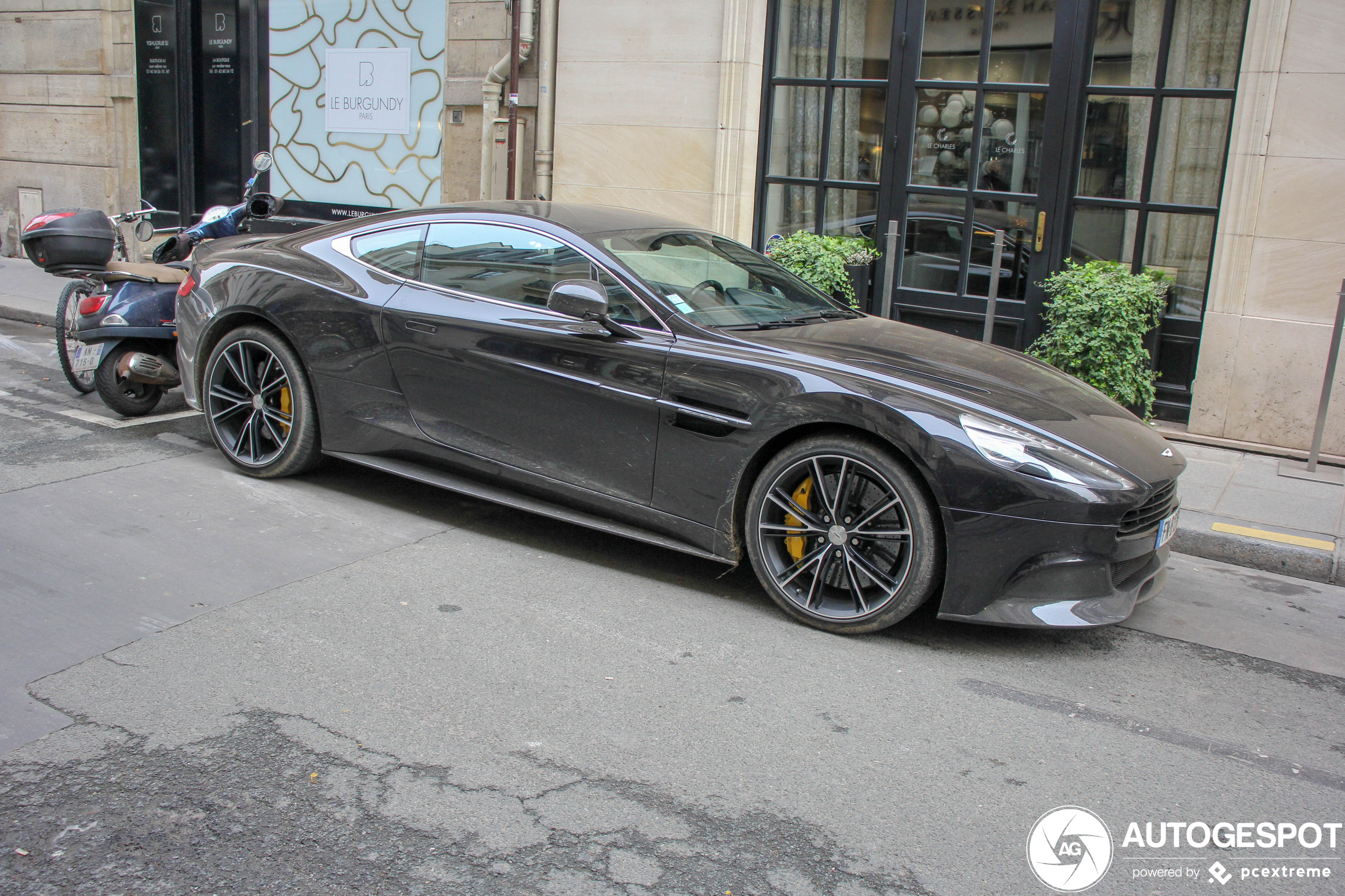 Aston Martin Vanquish 2013