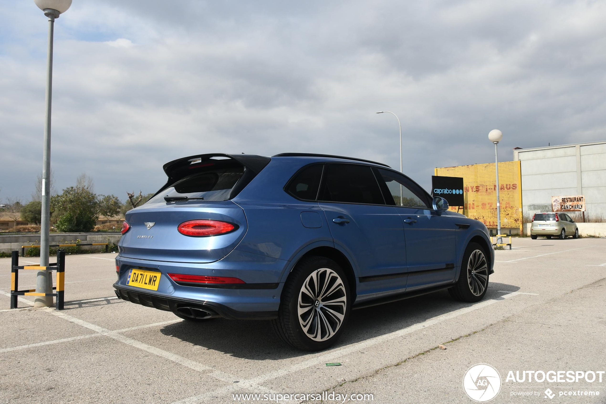 Your looking at the new Bentley Bentayga Azure