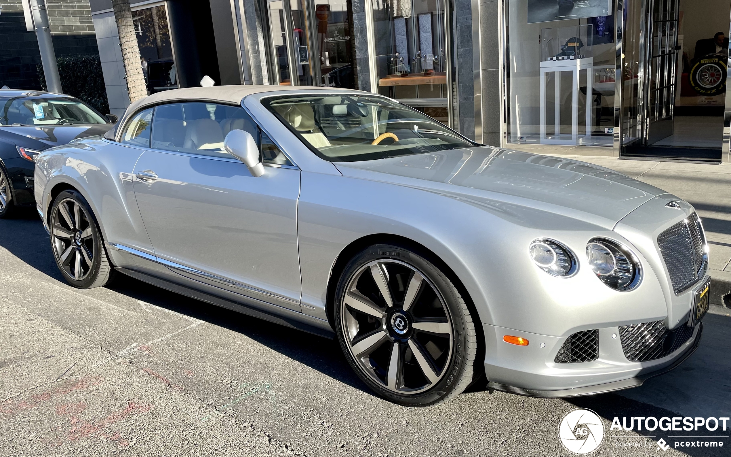 Bentley Continental GTC 2012