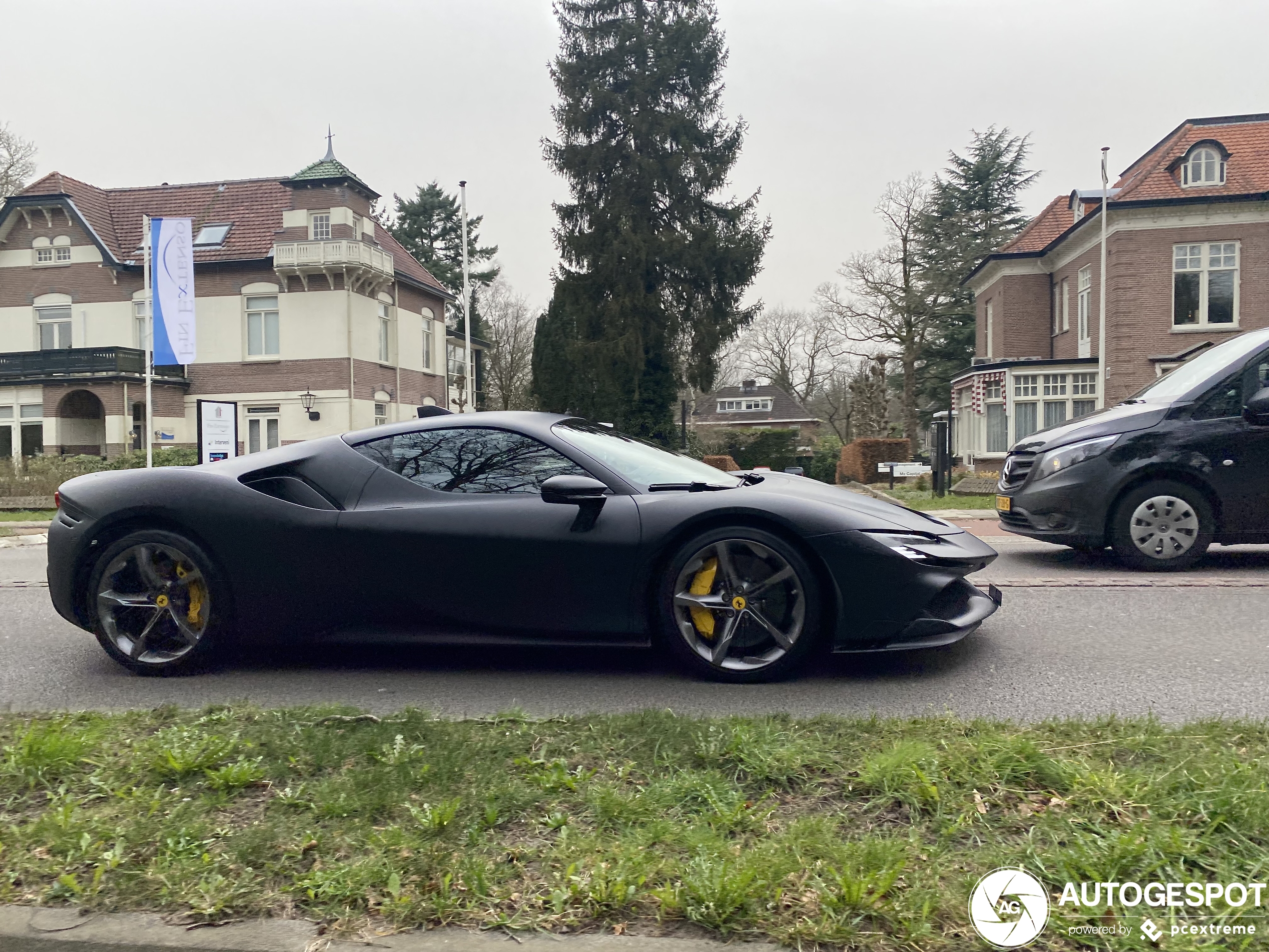 Ferrari SF90 Stradale