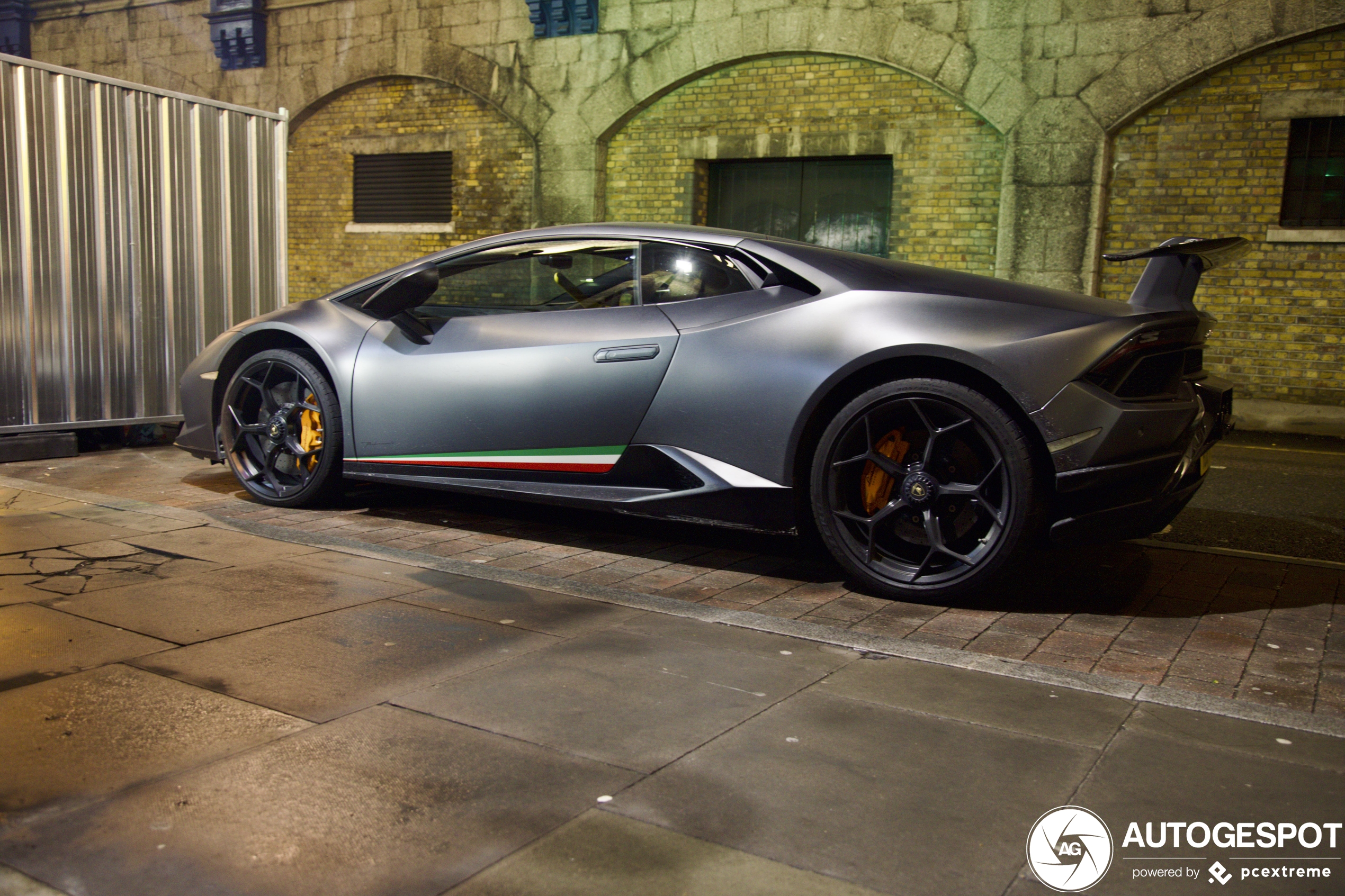 Lamborghini Huracán LP640-4 Performante