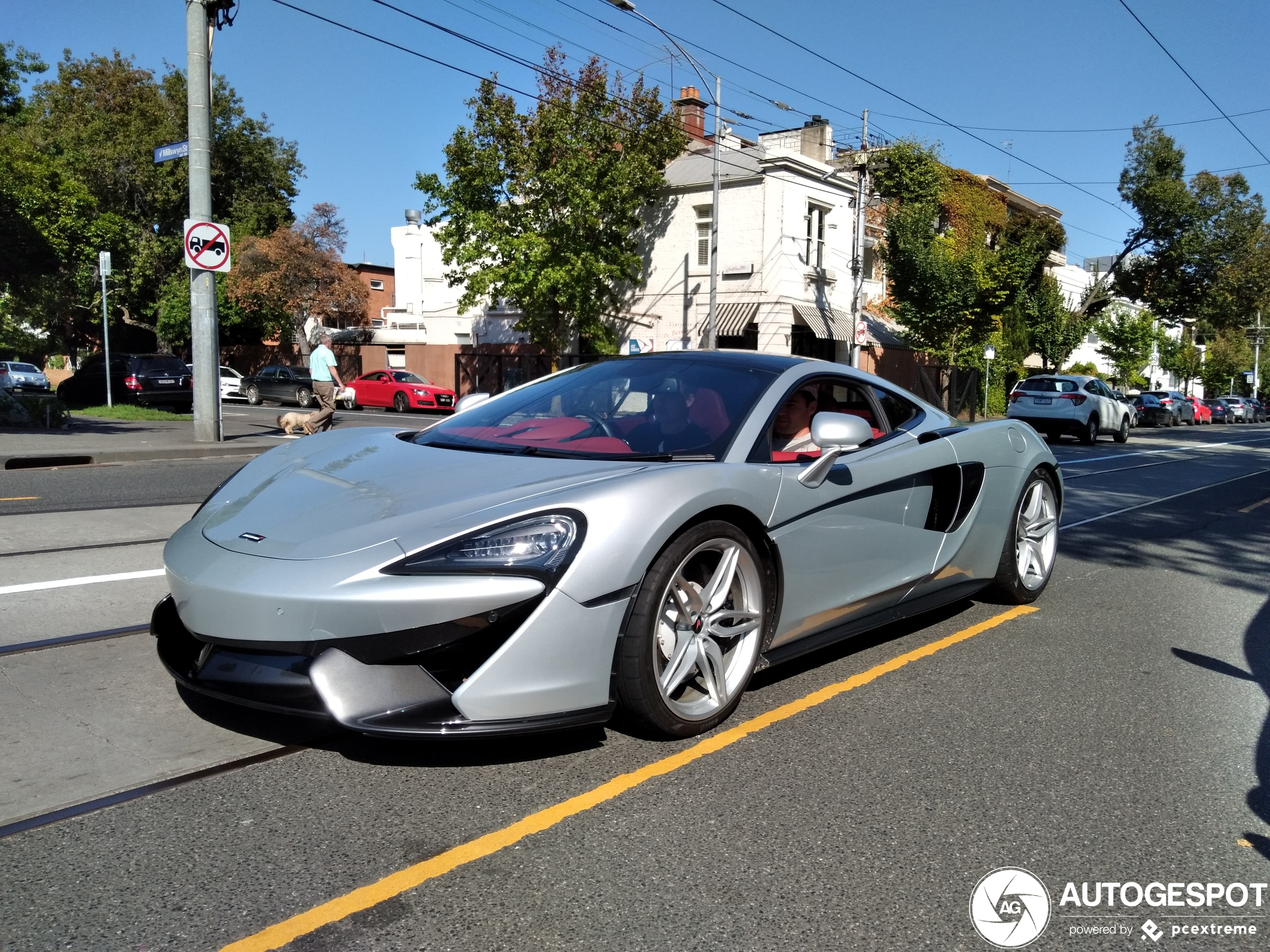 McLaren 570GT