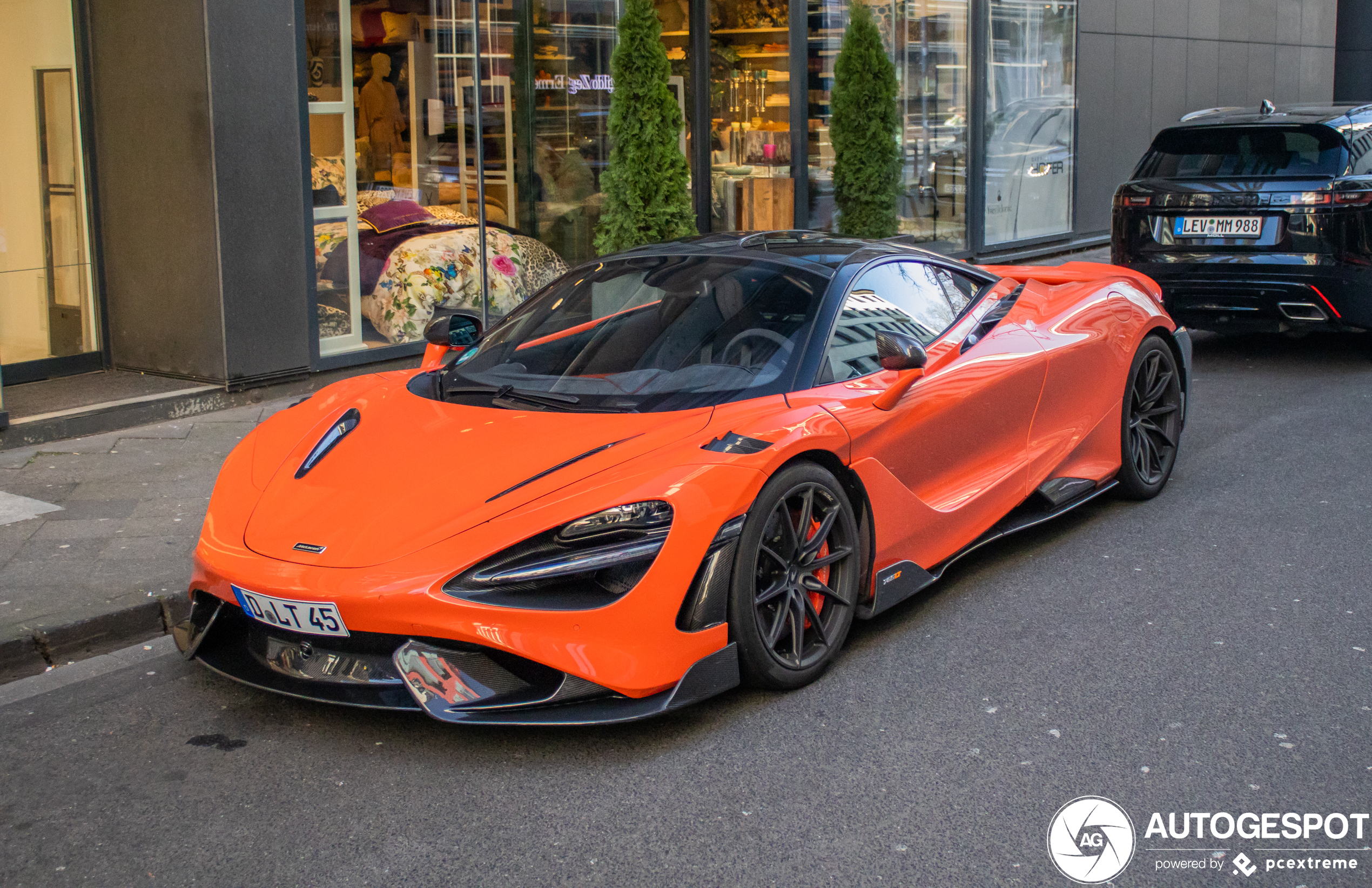 McLaren 765LT