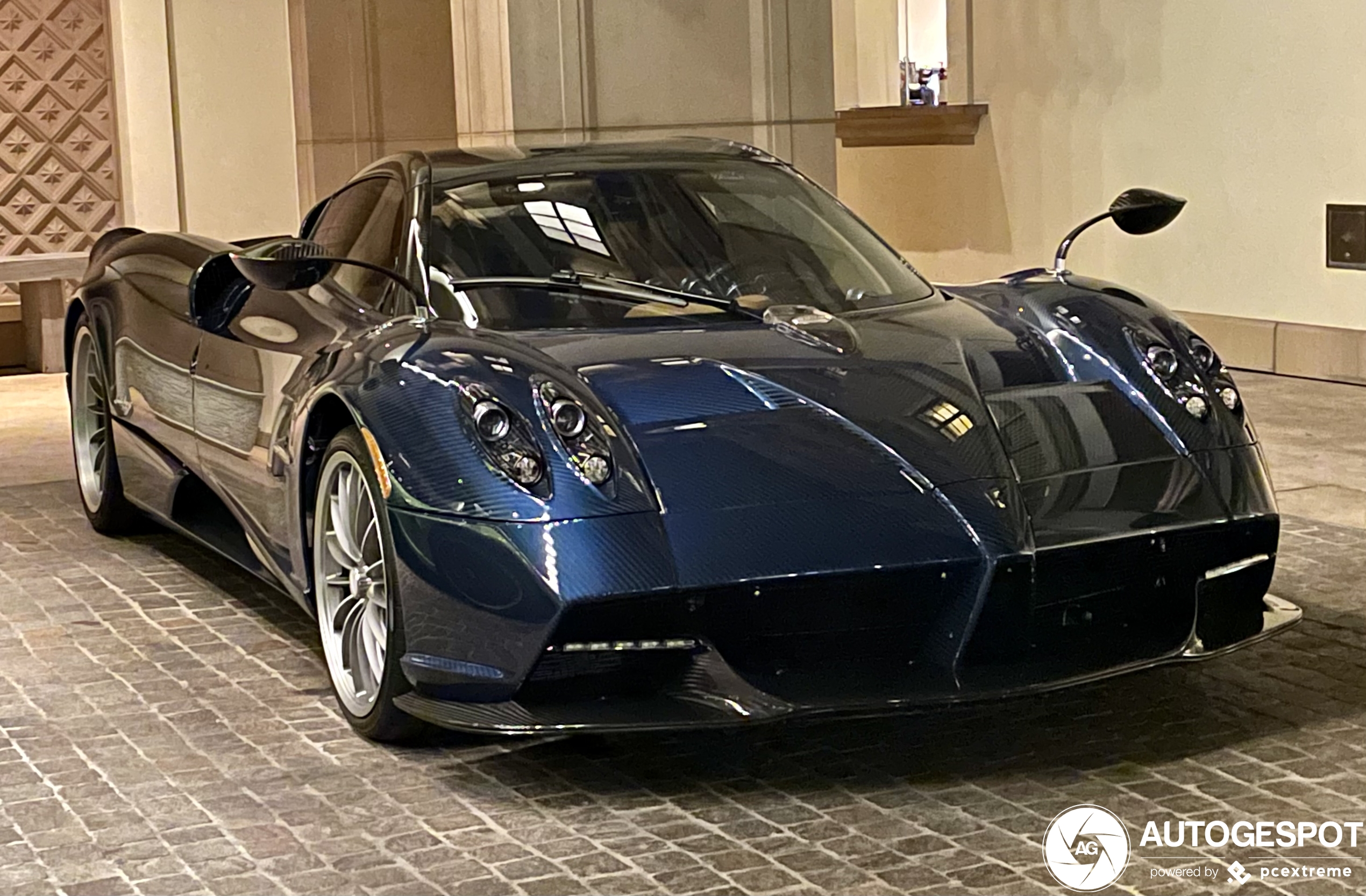 Pagani Huayra Roadster