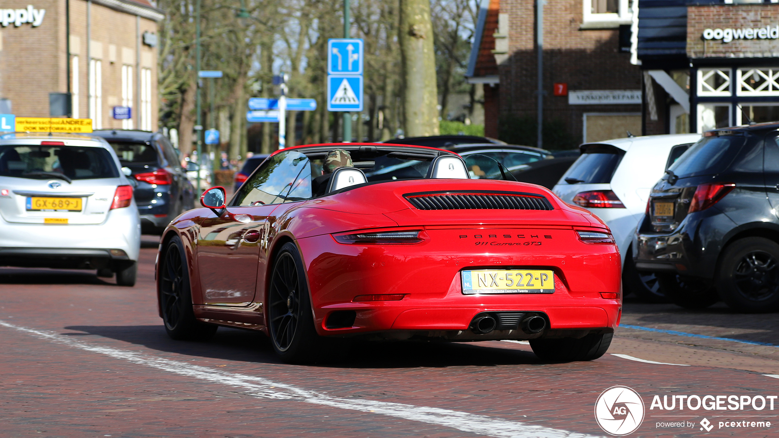 Porsche 991 Carrera GTS Cabriolet MkII