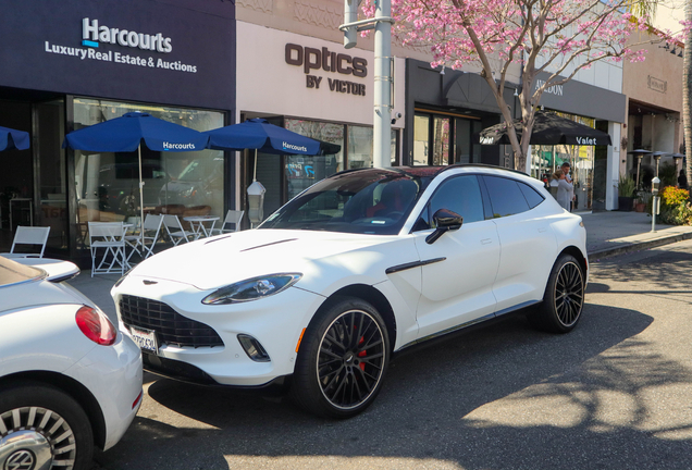 Aston Martin DBX